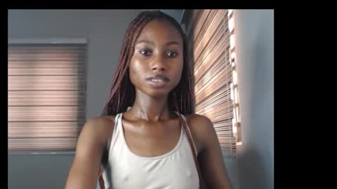 Snapshot of choco_petitqueen chatting on January 18, 2:43 pm choco_petitqueen online show from January 18, 2:43 pm