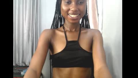 Snapshot of choco_petitqueen chatting on March 3, 9:37 am choco_petitqueen online show from March 3, 9:37 am