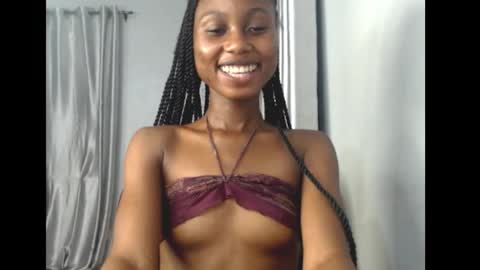 Snapshot of choco_petitqueen chatting on March 12, 7:31 pm choco_petitqueen online show from March 12, 7:31 pm