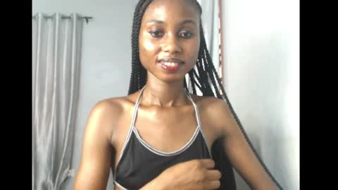 Snapshot of choco_petitqueen chatting on March 14, 7:14 am choco_petitqueen online show from March 14, 7:14 am