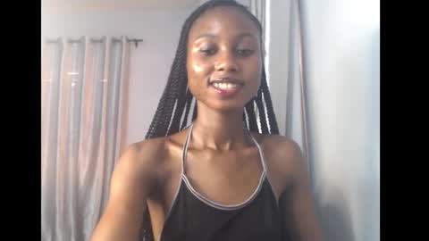 Snapshot of choco_petitqueen chatting on March 15, 7:25 am choco_petitqueen online show from March 15, 7:25 am