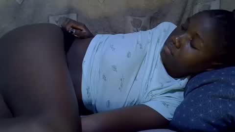 Snapshot of chocolate_baby2 chatting on March 4, 5:32 am chocolate_baby2 online show from March 4, 5:32 am