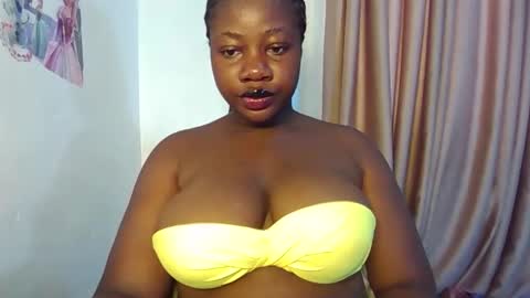 chocolateassgirl61 online show from January 15, 9:14 am