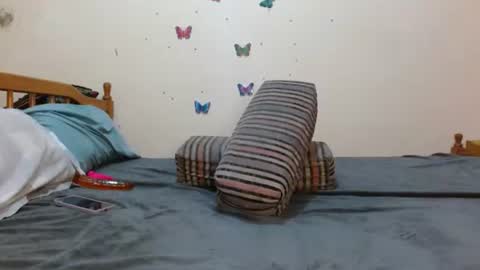 Snapshot of chocolatebony_ chatting on June 15, 1:46 pm chocolatebony_ online show from June 15, 1:46 pm
