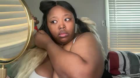 Snapshot of chocolatebunnyxx69 chatting on March 27, 4:18 pm Melina online show from March 27, 4:18 pm