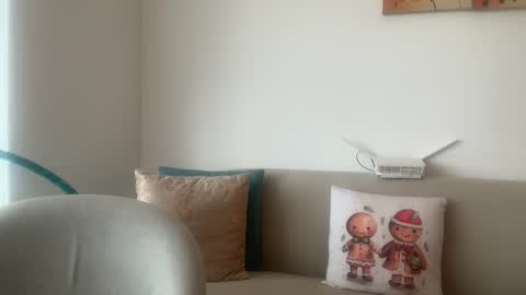 ChocolateCakeQueen online show from December 17, 4:35 pm