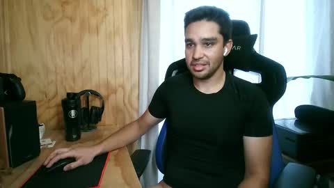 chocomate online show from April 13, 2:11 pm