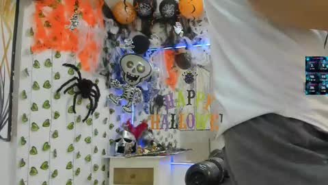 Chorey Thaylor online show from October 15, 3:23 pm