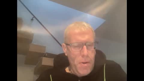 Snapshot of choupipat1 chatting on March 16, 6:28 am choupipat1 online show from March 16, 6:28 am