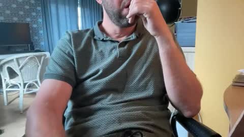 chris13abcd online show from June 9, 6:58 am