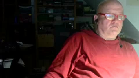 Snapshot of chris1962tyrionbtsv chatting on March 15, 9:21 pm Chris online show from March 15, 9:21 pm
