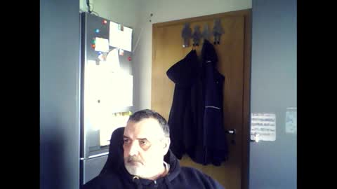 Snapshot of chris250268 chatting on December 27, 12:01 pm Chris online show from December 27, 12:01 pm