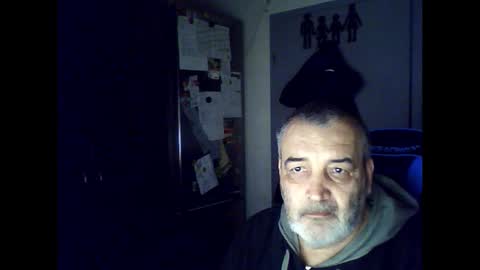 Snapshot of chris250268 chatting on November 9, 3:27 am Chris online show from November 9, 3:27 am