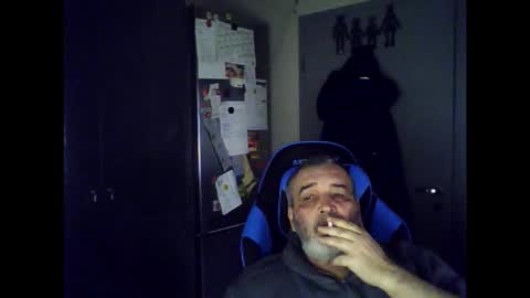 Snapshot of chris250268 chatting on November 15, 9:28 am Chris online show from November 15, 9:28 am