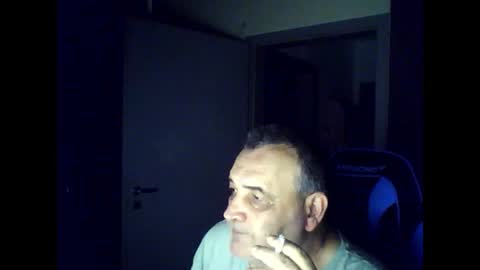 Chris online show from August 2, 1:48 am