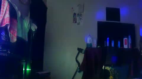 Snapshot of chris4uall chatting on September 9, 11:10 am Chris online show from September 9, 11:10 am