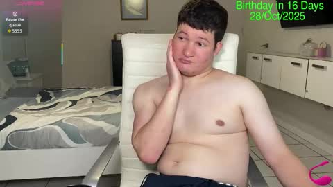 Chris Evens online show from October 13, 7:14 pm