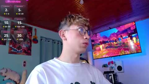 chris_blake_ online show from June 13, 11:52 am