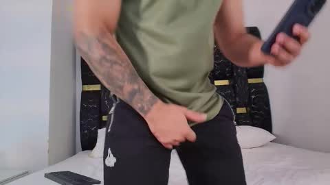 Snapshot of chris_blake__ chatting on November 25, 6:52 pm Chris B online show from November 25, 6:52 pm