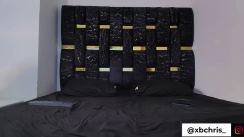 Snapshot of chris_blake__ chatting on December 17, 6:14 pm Chris B online show from December 17, 6:14 pm