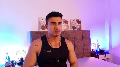 Snapshot of chris_clarck chatting on June 22, 7:33 pm chris_clarck online show from June 22, 7:33 pm