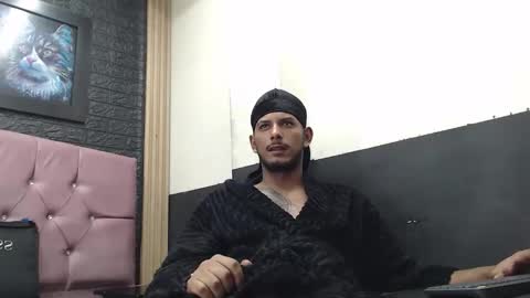 Snapshot of chris_dick2 chatting on October 21, 4:13 am chris_dick2 online show from October 21, 4:13 am