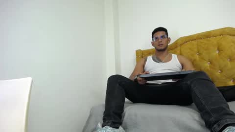 Snapshot of chris_dick2 chatting on May 23, 6:29 am chris_dick2 online show from May 23, 6:29 am