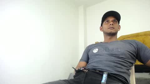 Snapshot of chris_dick2 chatting on May 24, 4:28 am chris_dick2 online show from May 24, 4:28 am