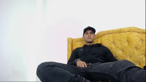 Snapshot of chris_dick2 chatting on June 2, 3:41 am chris_dick2 online show from June 2, 3:41 am