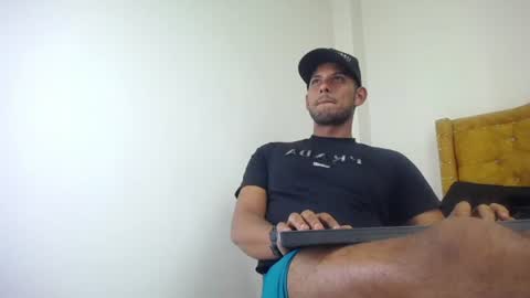Snapshot of chris_dick2 chatting on June 12, 5:50 am chris_dick2 online show from June 12, 5:50 am