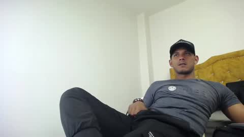 chris_dick2 online show from June 20, 3:53 am