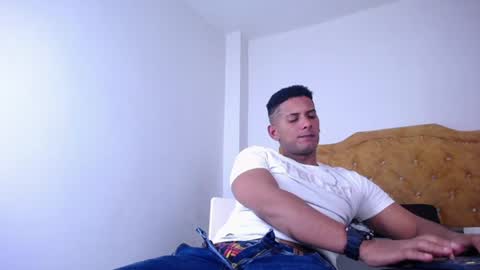 chris_dick2 online show from June 24, 4:11 am