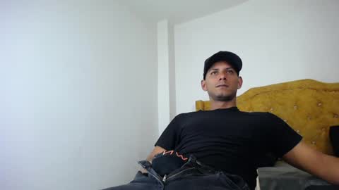 chris_dick2 online show from June 27, 4:28 am
