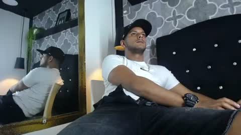 chris_dick2 online show from July 5, 4:19 am