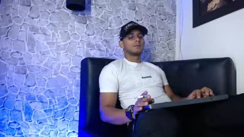 chris_dick2 online show from July 27, 1:29 pm