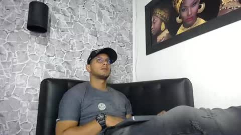 chris_dick2 online show from July 30, 4:44 am