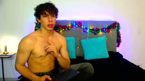 Chris Evans online show from December 23, 12:52 am