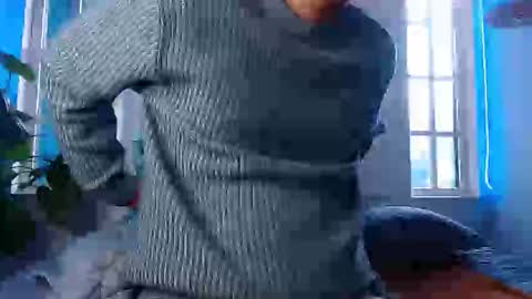 C H R I S  online show from February 3, 7:08 pm