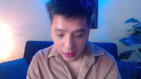 C H R I S  online show from February 6, 7:17 pm