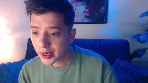 C H R I S  online show from February 8, 7:17 pm