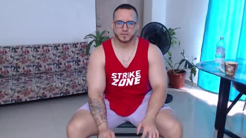 chris_huntter online show from September 18, 10:12 pm