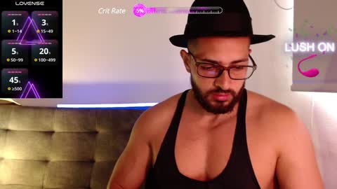 cris         Twitter magnum101010 insta magnumc20 online show from December 24, 6:17 pm