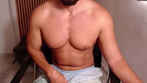 cris         Twitter magnum101010 insta magnumc20 online show from January 6, 3:05 pm