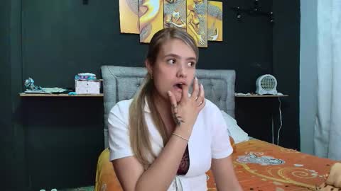 Snapshot of chris_sharon2023 chatting on October 22, 3:07 am Yarixa online show from October 22, 3:07 am