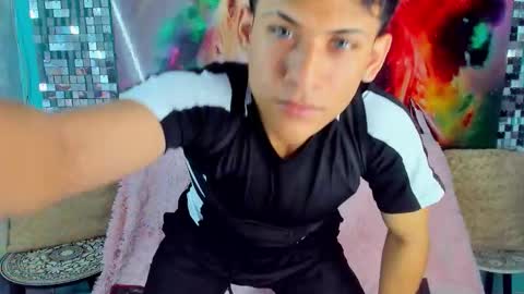 Chris tayra online show from February 8, 6:22 pm