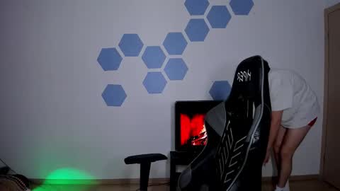 Snapshot of chris_tyson chatting on November 22, 7:35 pm Chris Tyson online show from November 22, 7:35 pm