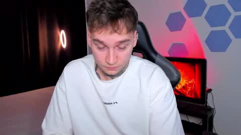 Snapshot of chris_tyson chatting on November 27, 6:37 am Chris Tyson online show from November 27, 6:37 am