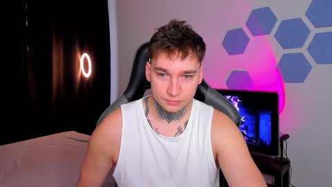 Snapshot of chris_tyson chatting on November 28, 7:55 am Chris Tyson online show from November 28, 7:55 am