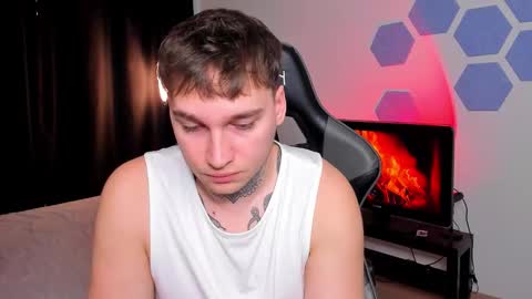 Snapshot of chris_tyson chatting on December 4, 7:06 am Chris Tyson online show from December 4, 7:06 am