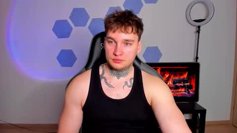 Snapshot of chris_tyson chatting on February 14, 8:55 am Chris Tyson online show from February 14, 8:55 am